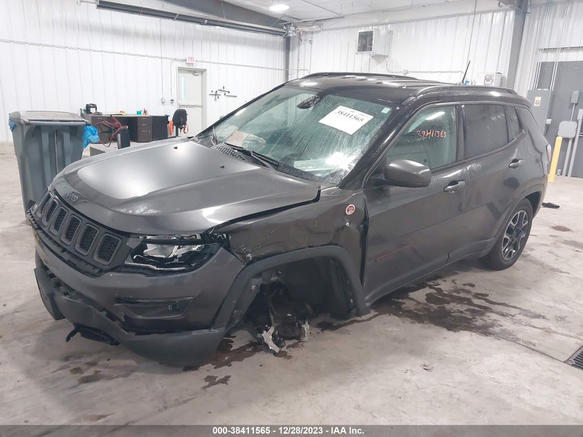 VIN 3C4NJDDBXJT484852 2018 JEEP COMPASS TRAILHAWK