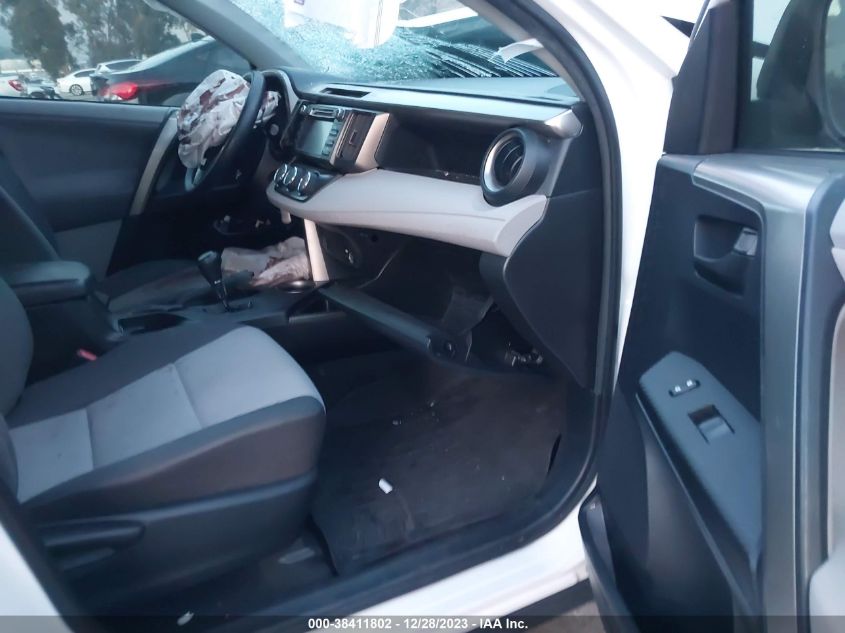 2013 TOYOTA RAV4 LE - JTMBFREV9D5007053