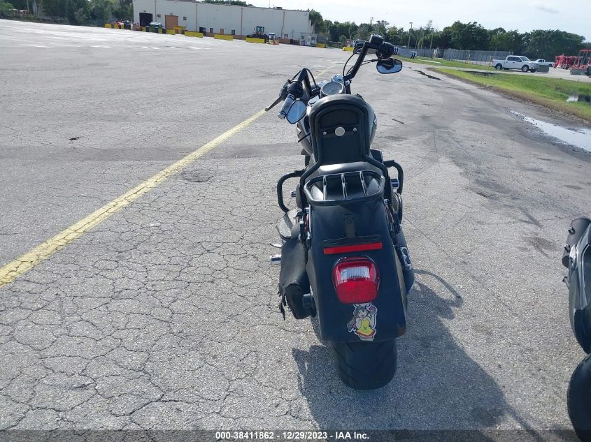 2010 HARLEY-DAVIDSON FLSTFB 1HD1JN513AB045177