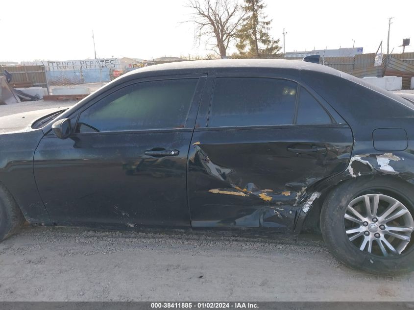 2017 CHRYSLER 300 LIMITED - 2C3CCAAG3HH552660