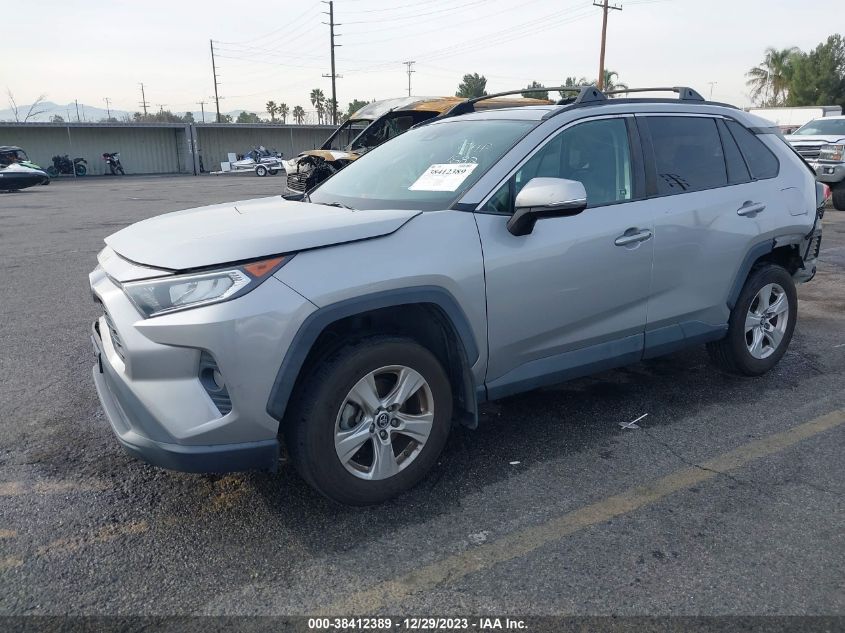 VIN 2T3W1RFV2KW021882 2019 TOYOTA RAV4 XLE