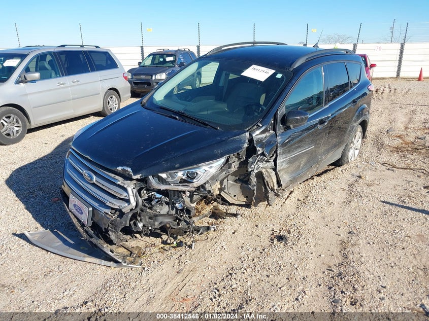 VIN 1FMCU0HD7JUD25923 2018 FORD ESCAPE SEL