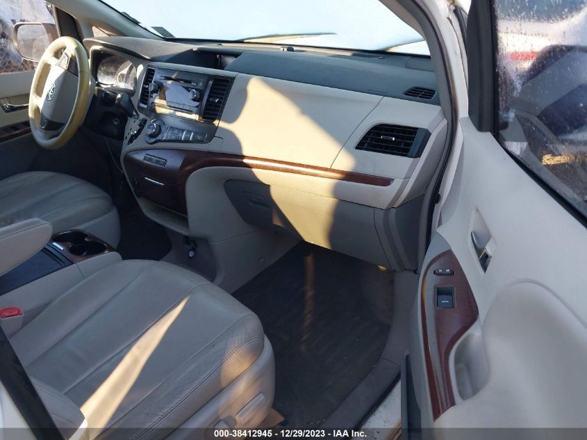 2013 TOYOTA SIENNA XLE/LIMITED - 5TDYK3DCXDS287997