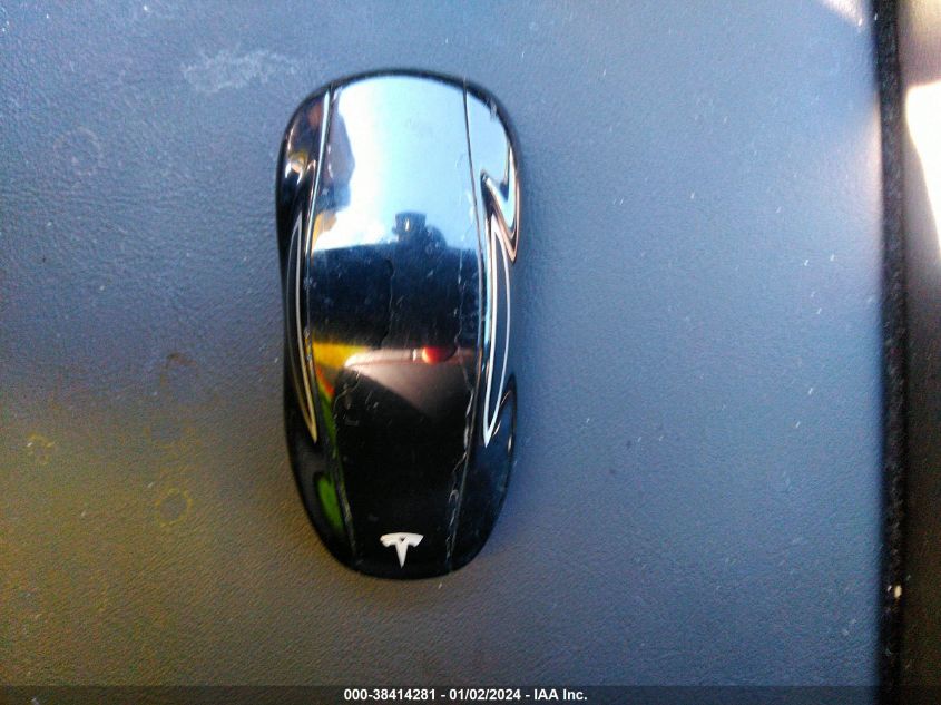 2018 TESLA MODEL S 100D/75D/P100D - 5YJSA1E28JF297799