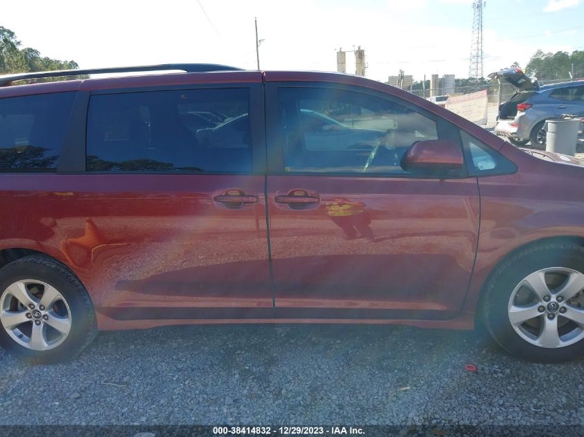 5TDKZ3DC9JS938520 2018 TOYOTA SIENNA, photo no. 13