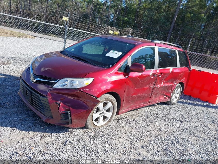 5TDKZ3DC9JS938520 2018 TOYOTA SIENNA, photo no. 2