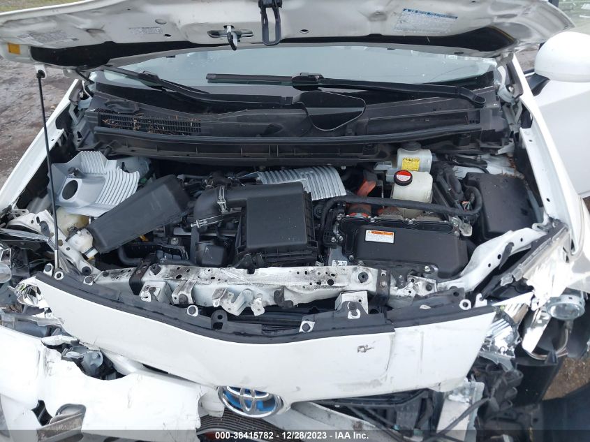2015 TOYOTA PRIUS TWO - JTDKN3DU0F0406877