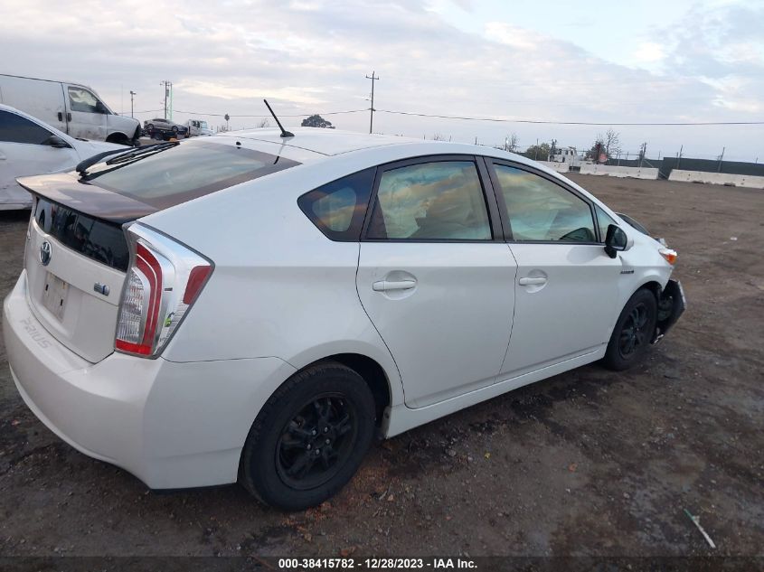 2015 TOYOTA PRIUS TWO - JTDKN3DU0F0406877