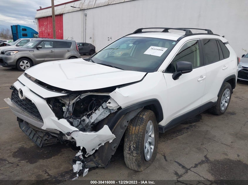 VIN JTMF1RFV4KJ013202 2019 TOYOTA RAV4 LE