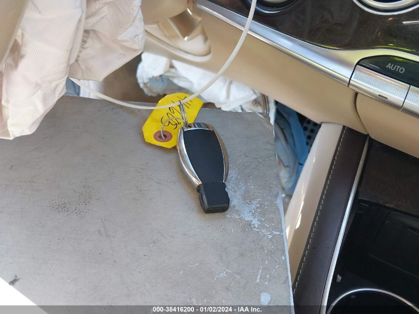 2015 MERCEDES-BENZ S 550 WDDUG8CB4FA144846