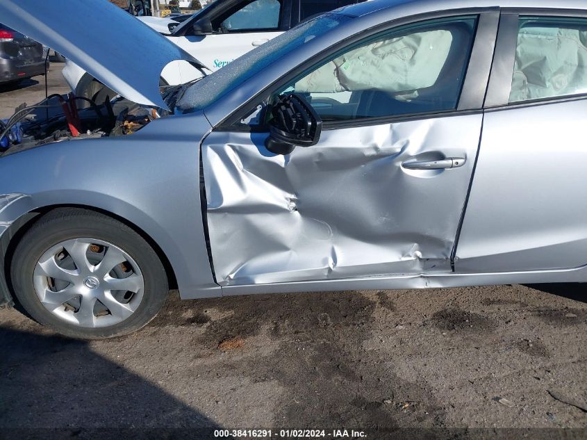 2017 MAZDA MAZDA3 4-DOOR SPORT - 3MZBN1U75HM108000