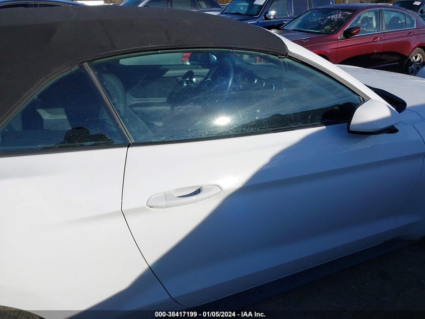 VIN 1FATP8UH6K5116452 2019 FORD MUSTANG