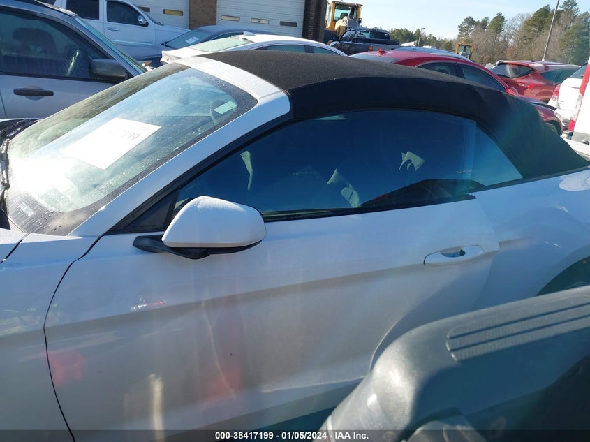 VIN 1FATP8UH6K5116452 2019 FORD MUSTANG