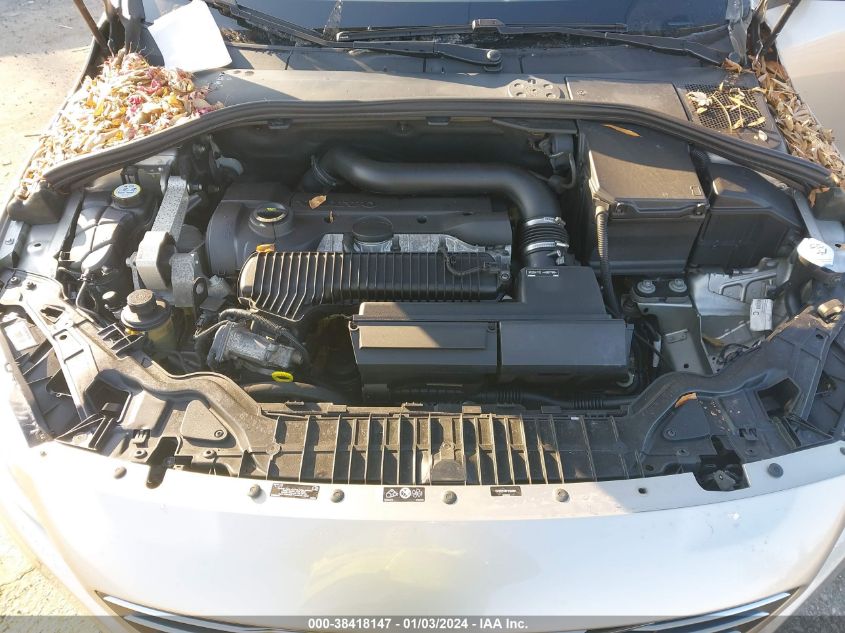2015 VOLVO S60 PREMIER+ - YV1612TC8F2301681