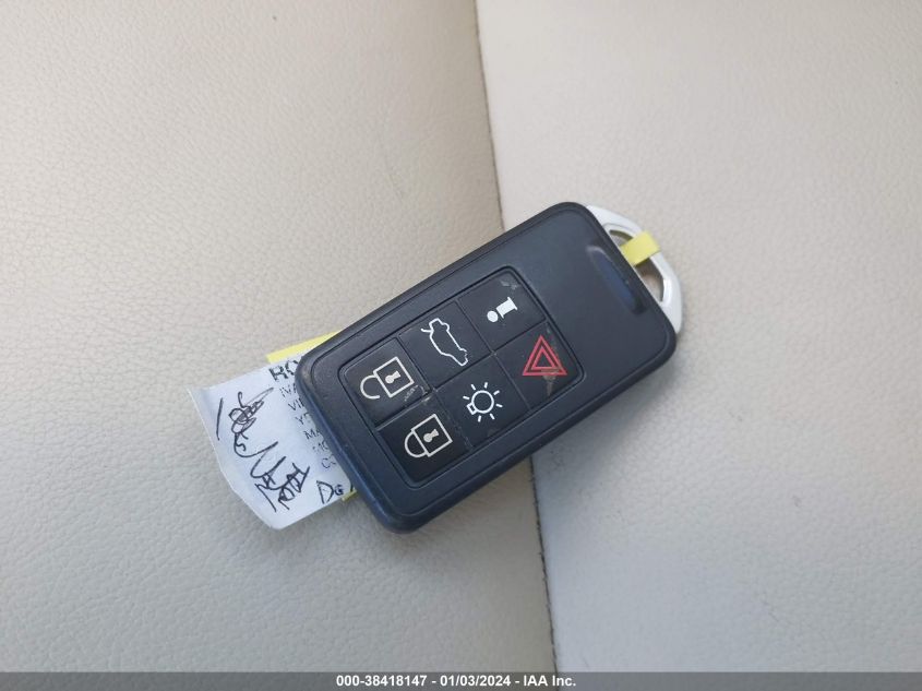 2015 VOLVO S60 PREMIER+ - YV1612TC8F2301681