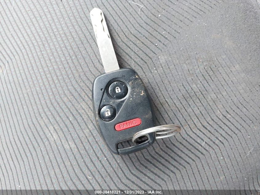 2013 HONDA FIT - JHMGE8H33DC032473
