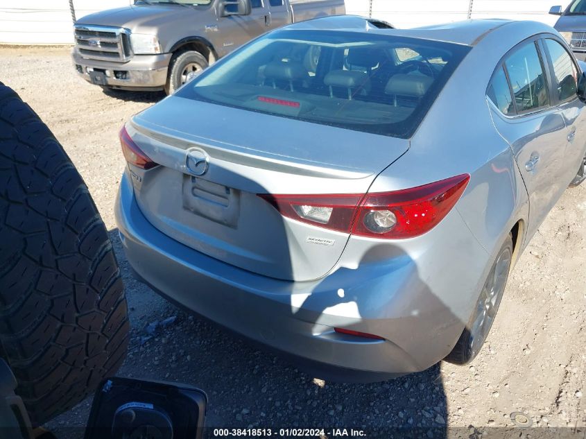 2018 MAZDA MAZDA3 TOURING - 3MZBN1V34JM188763