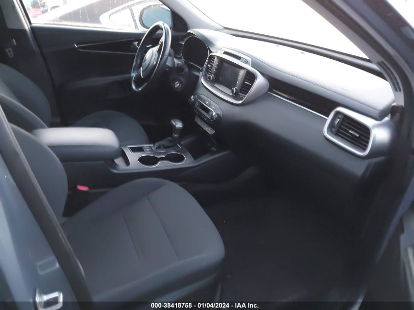 2019 KIA SORENTO 2.4L LX - 5XYPG4A37KG602272