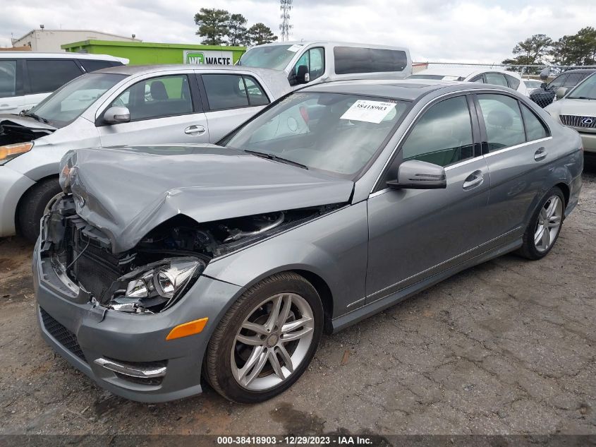 2014 MERCEDES-BENZ C 250 LUXURY/SPORT - WDDGF4HBXEG206733
