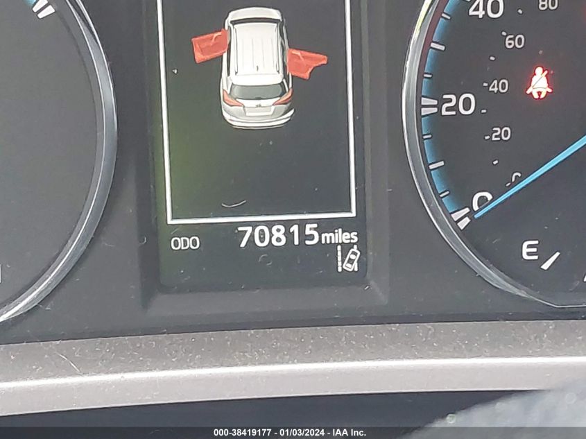 2017 TOYOTA RAV4 HYBRID XLE - JTMRJREV4HD115704
