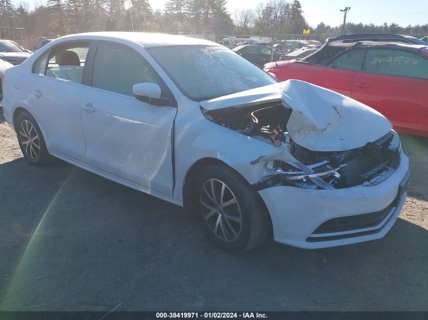 2017 VOLKSWAGEN JETTA SE - 3VWDB7AJ8HM305795