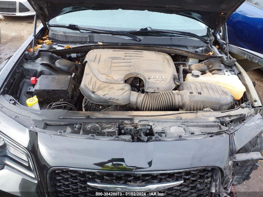 2019 CHRYSLER 300 TOURING - 2C3CCAAG4KH755760