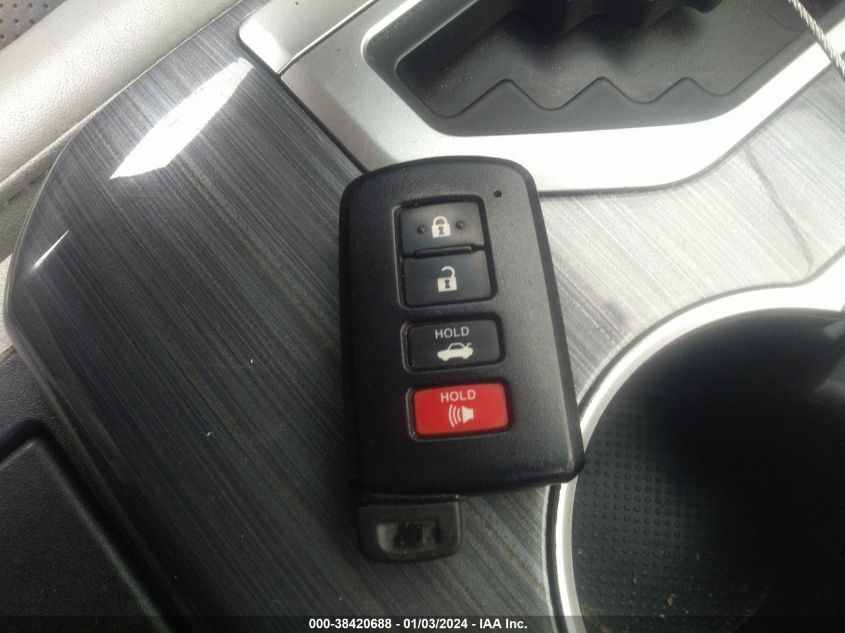 2013 TOYOTA CAMRY HYBRID XLE - 4T1BD1FK1DU064229