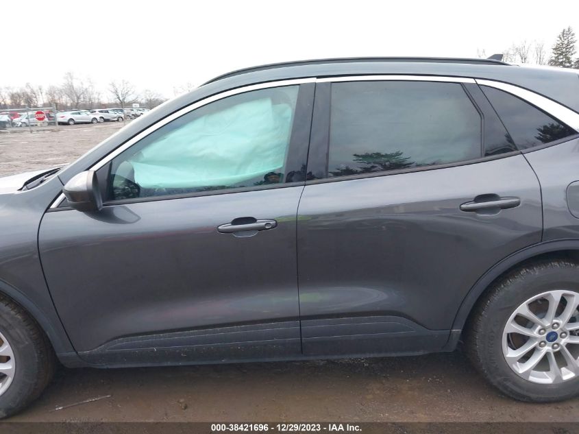 2020 FORD ESCAPE SE - 1FMCU0G69LUA10109