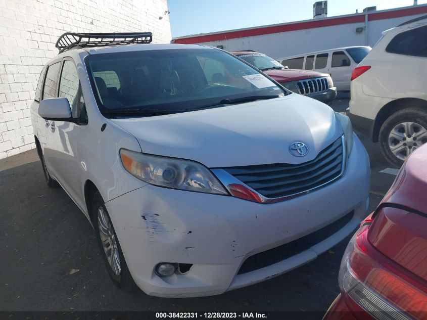 5TDYK3DC6DS383092 2013 TOYOTA SIENNA, photo no. 12