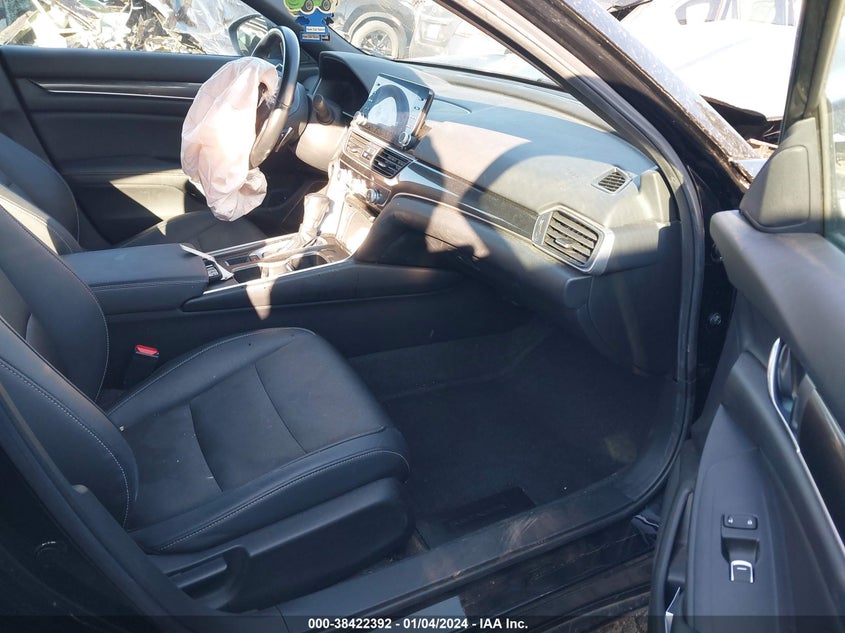 VIN 1HGCV1F38KA111951 2019 HONDA ACCORD SPORT