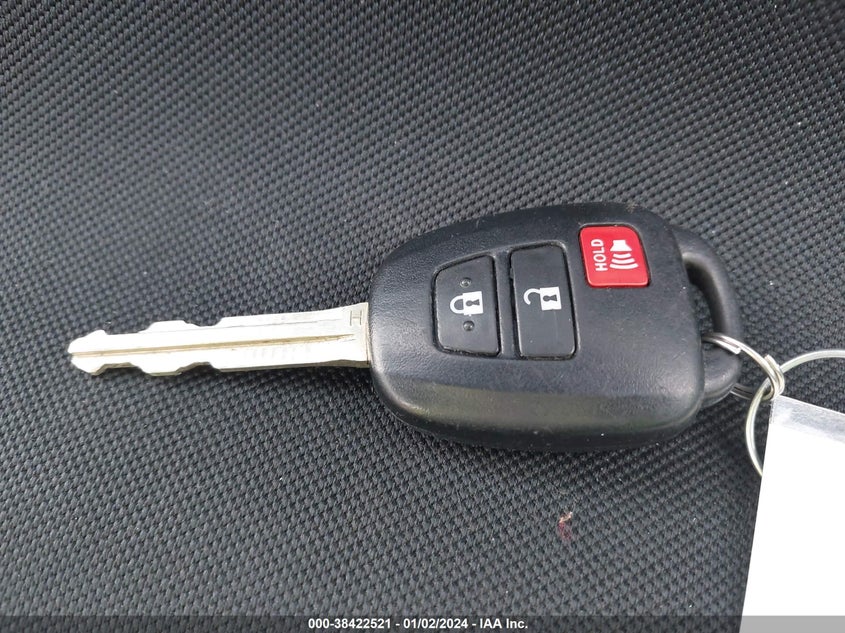 VIN 2T3ZFREV7HW338050 2017 TOYOTA RAV4 LE