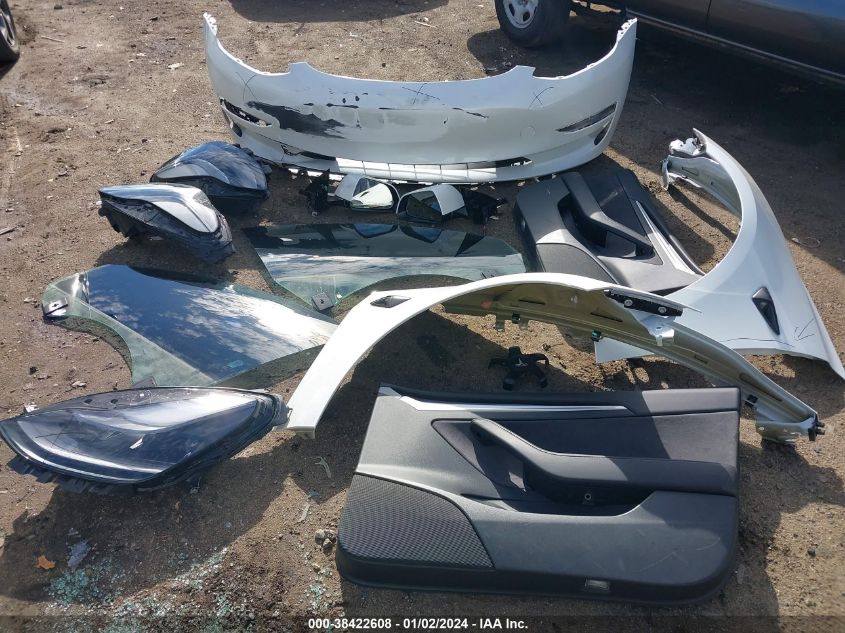 2022 TESLA MODEL 3 - 5YJ3E1EB8NF223310