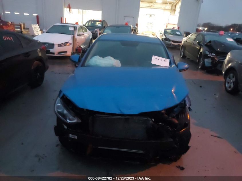 2018 HYUNDAI ELANTRA SEL - 5NPD84LF6JH246167