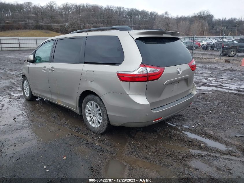 5TDYZ3DC7HS880198 2017 TOYOTA SIENNA, photo no. 3