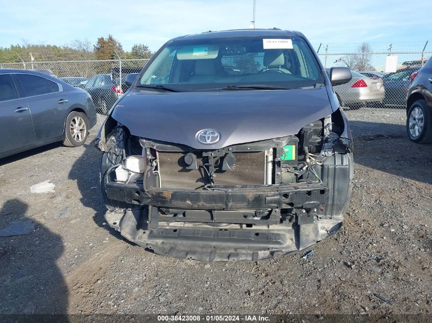 5TDDZ3DC2HS147894 2017 TOYOTA SIENNA, photo no. 12