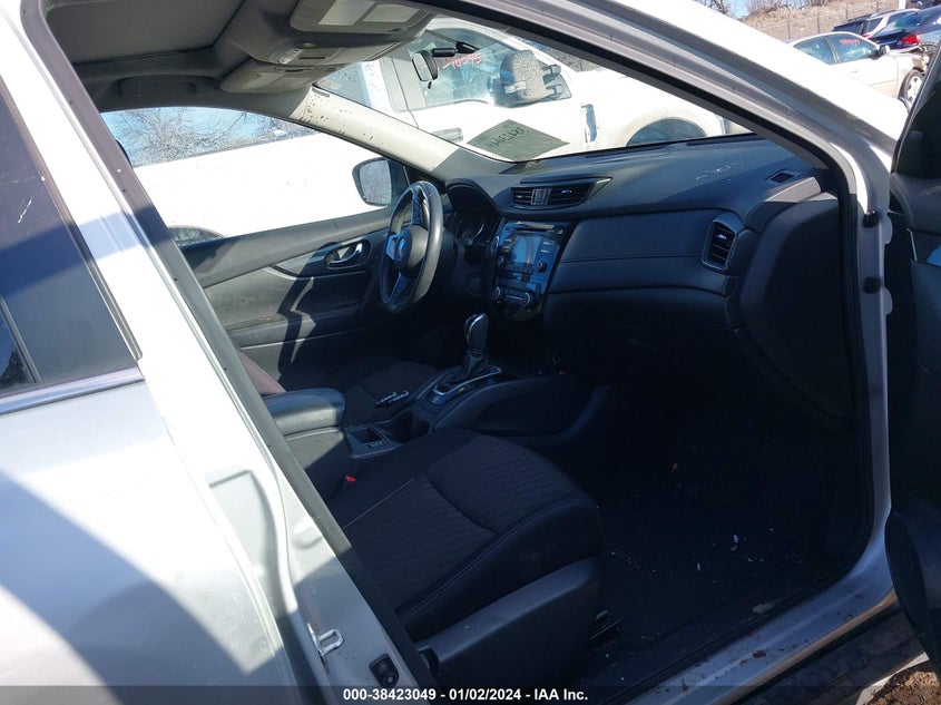 VIN 5N1AT2MV2HC819353 2017 NISSAN ROGUE SV/SL