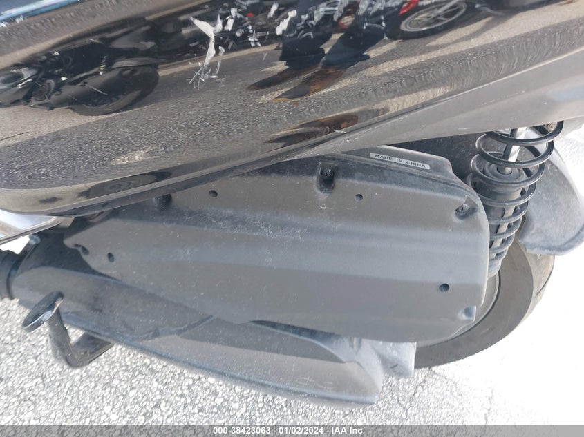 VIN LC2W1M24XNC100138 2022 KYMCO USA INC X-TOWN 300