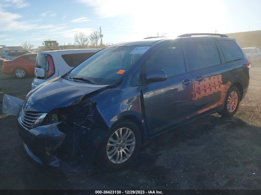 5TDYK3DC4ES422361 2014 TOYOTA SIENNA - Image 2