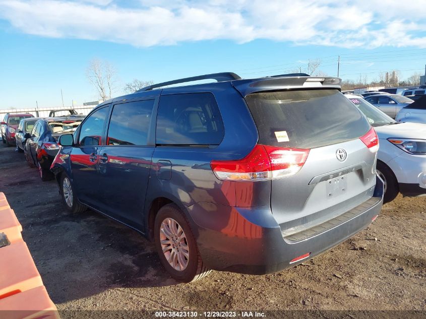 5TDYK3DC4ES422361 2014 TOYOTA SIENNA, photo no. 3