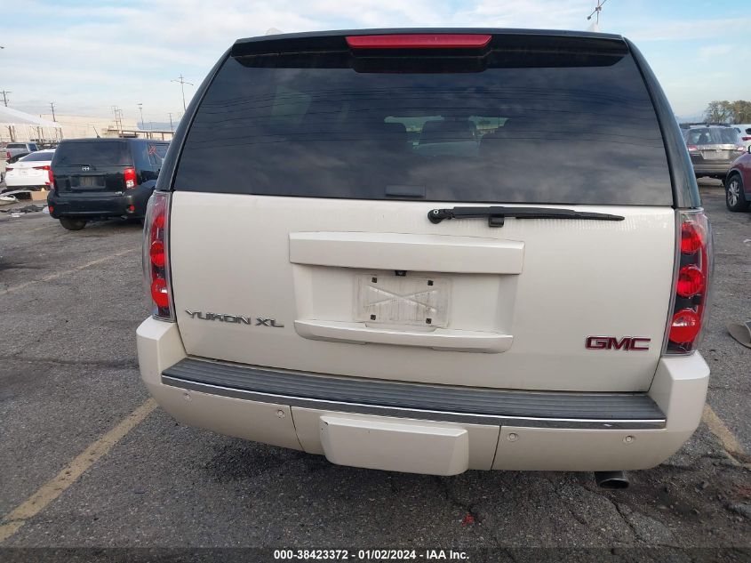 2014 GMC YUKON XL 1500 DENALI 1GKS1MEF9ER164526