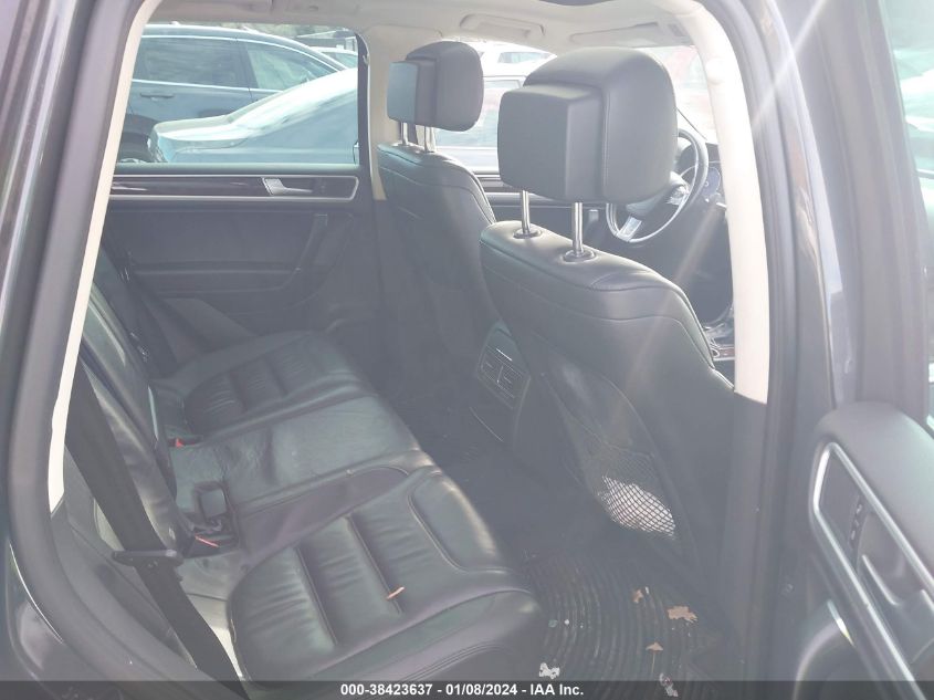 2015 VOLKSWAGEN TOUAREG V6 - WVGEF9BP0FD008146