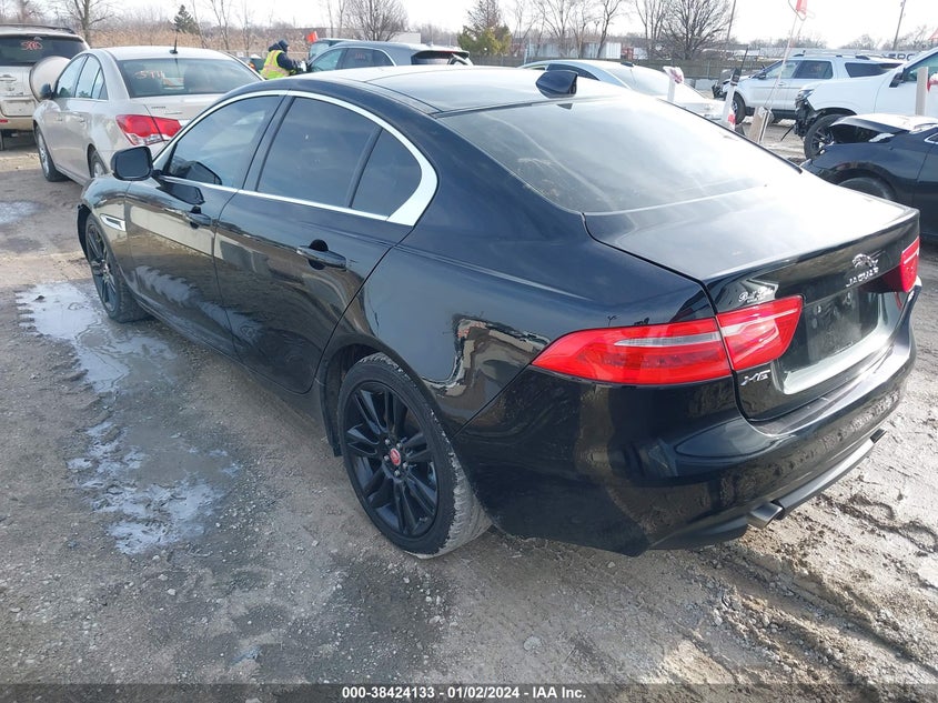 VIN SAJAR4FX1KCP52816 2019 JAGUAR XE