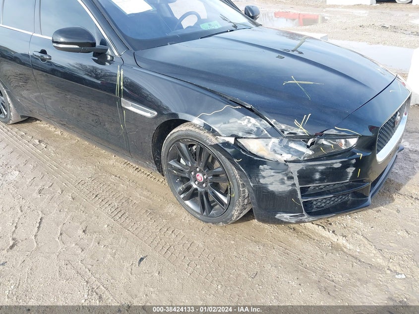 VIN SAJAR4FX1KCP52816 2019 JAGUAR XE