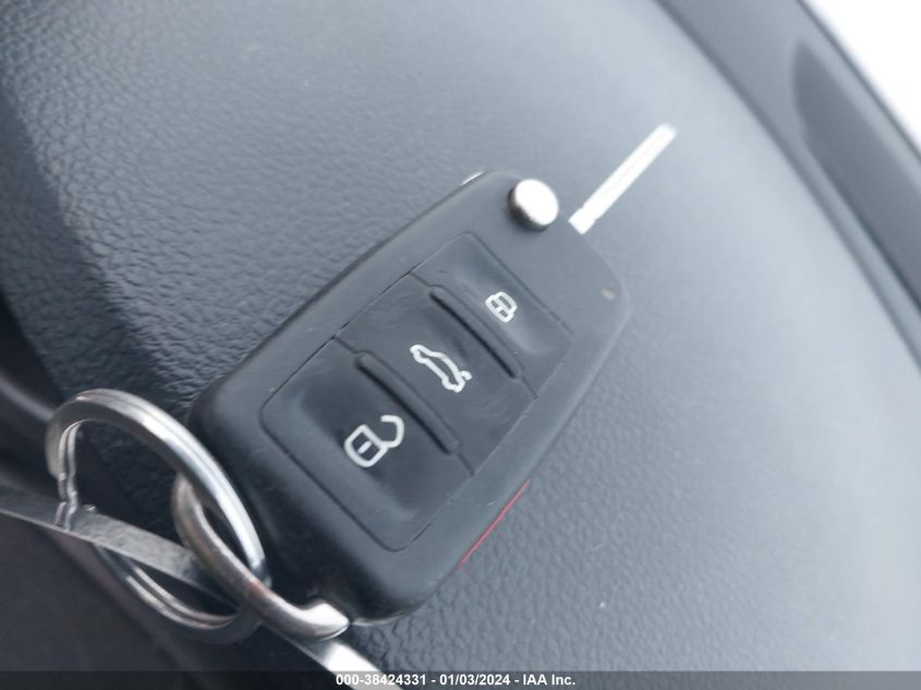 2015 VOLKSWAGEN JETTA SE - 3VWD17AJXFM304969