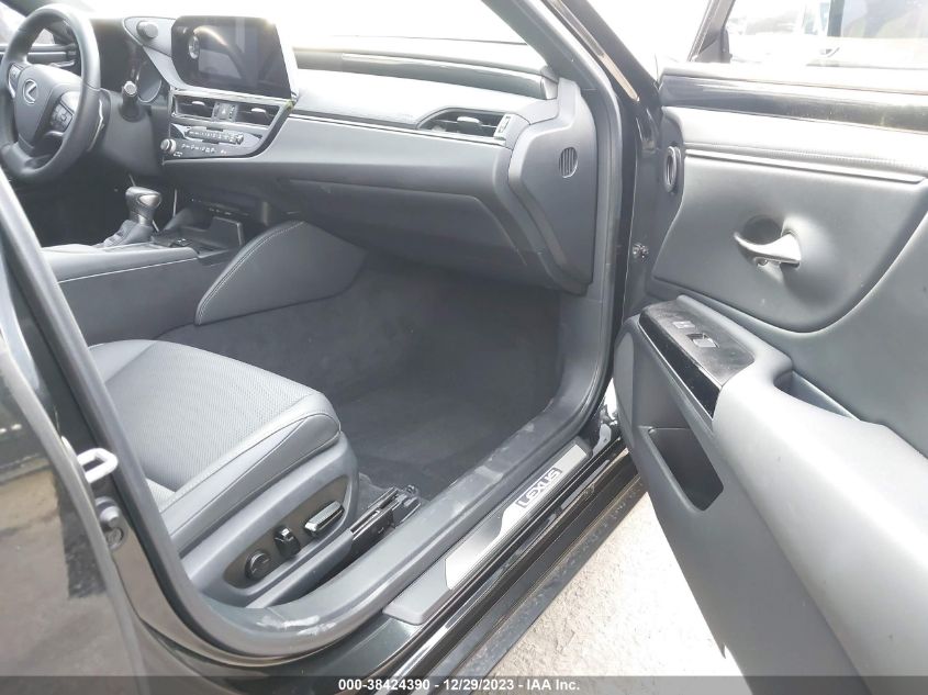 2022 LEXUS ES 300H 300H BASE/300H LUXURY/300 - 58ACA1C11NU021674
