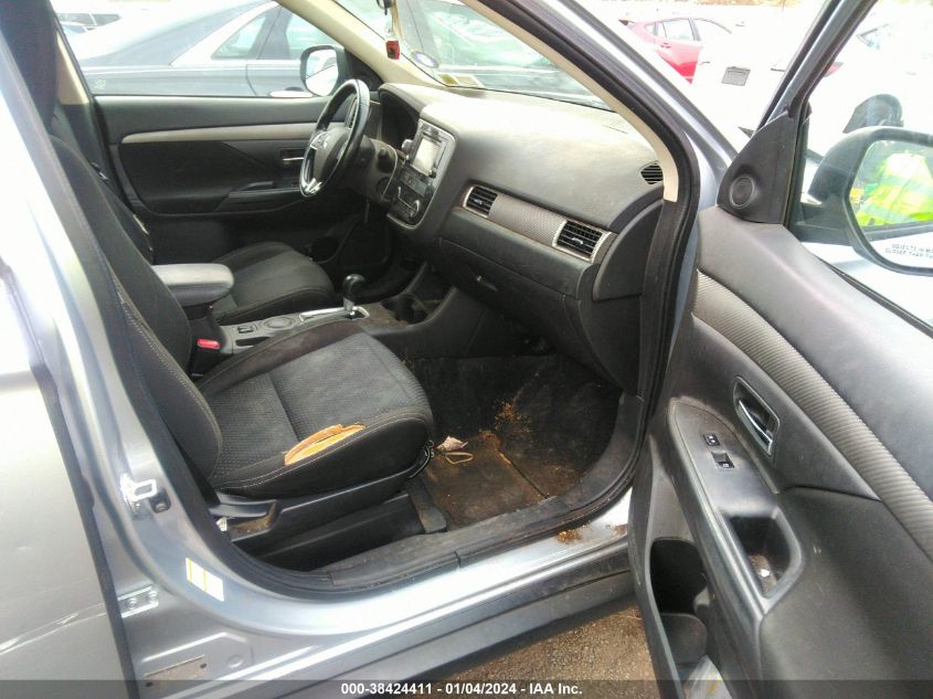 2016 MITSUBISHI OUTLANDER SE - JA4AD3A3XGZ013602