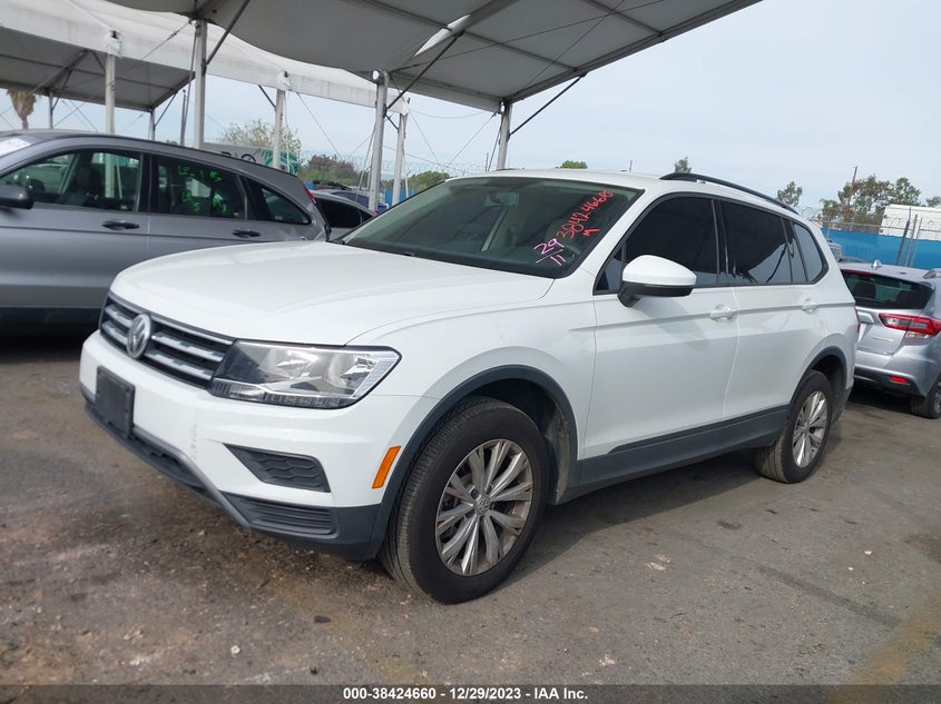 VIN 3VV1B7AX7LM135823 2020 VOLKSWAGEN TIGUAN S