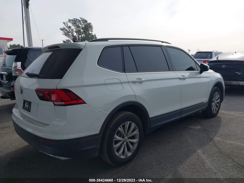 VIN 3VV1B7AX7LM135823 2020 VOLKSWAGEN TIGUAN S