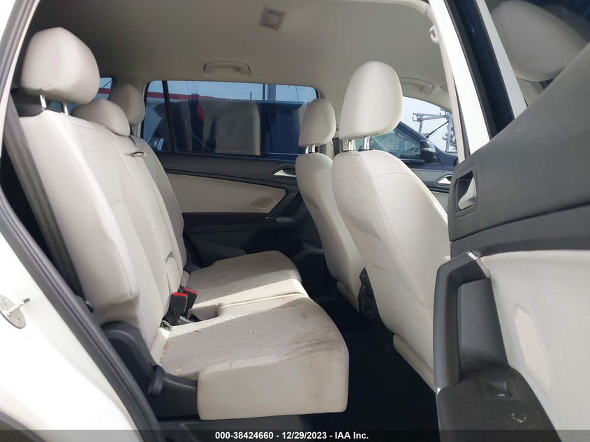 VIN 3VV1B7AX7LM135823 2020 VOLKSWAGEN TIGUAN S