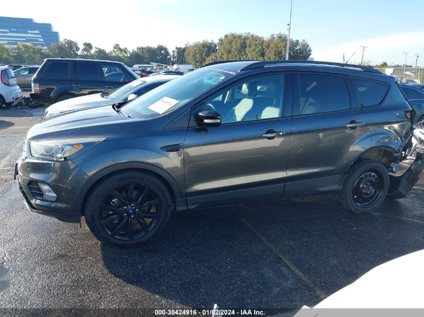 2017 FORD ESCAPE TITANIUM - 1FMCU0J9XHUB81431